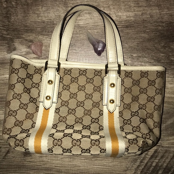 Gucci - Picture 2 of 7